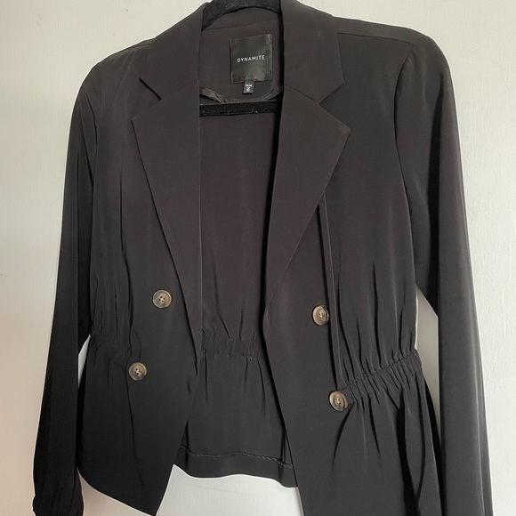 Button Detail Blazer - Picture 3 of 7